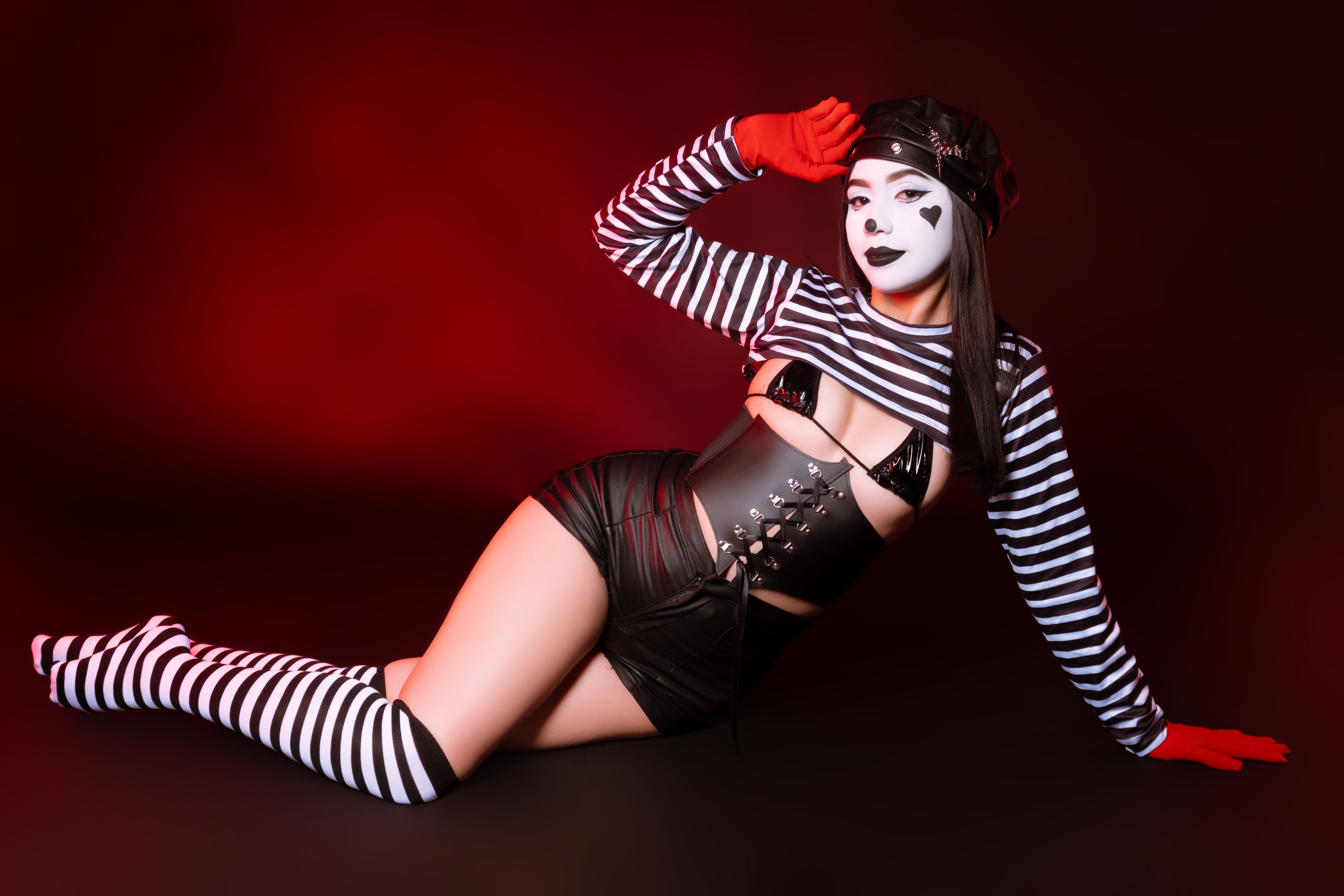 EmilyBlack69 photo 51
