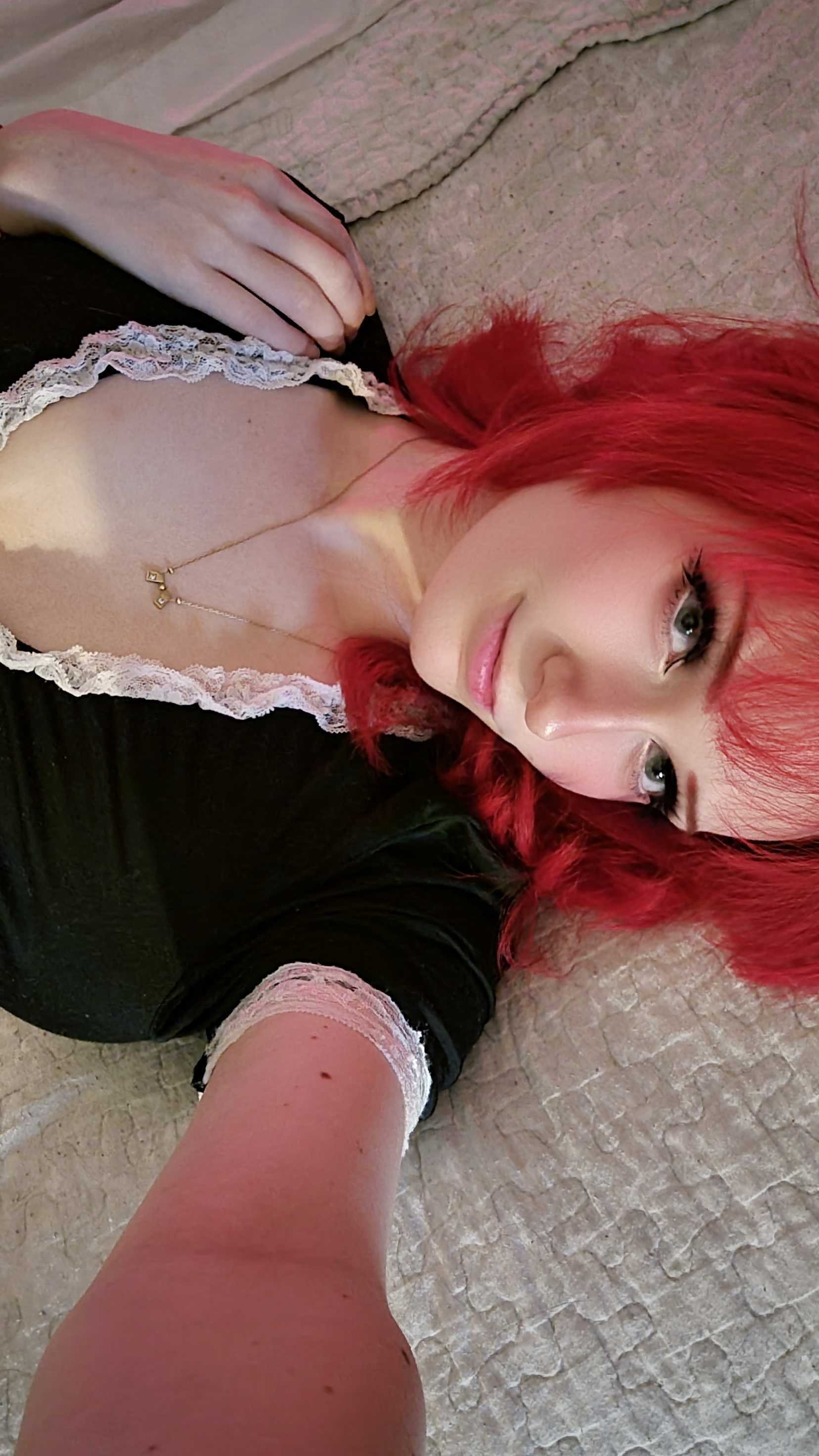 CurlyManeChloe photo 5
