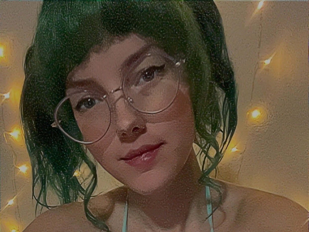 Alyxxxis69 photo 1