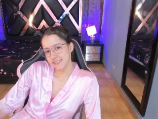 Linda4Petite