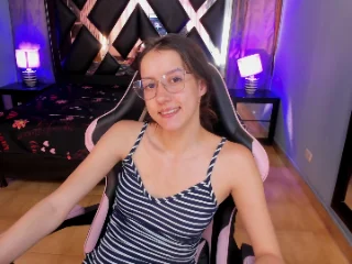 Linda4Petite