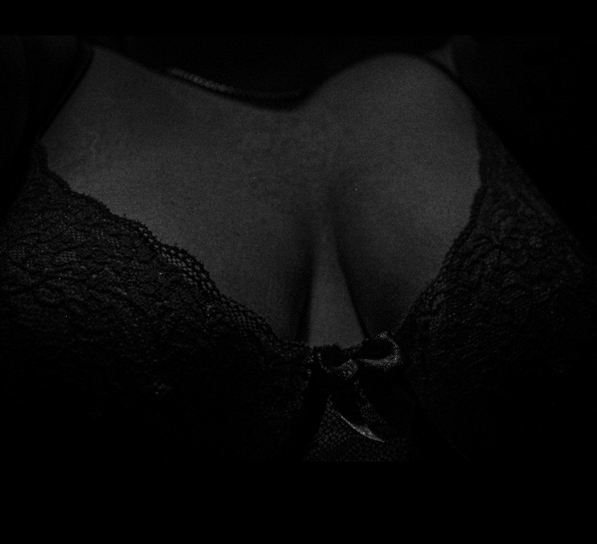 Kinkykiwi22 photo 2