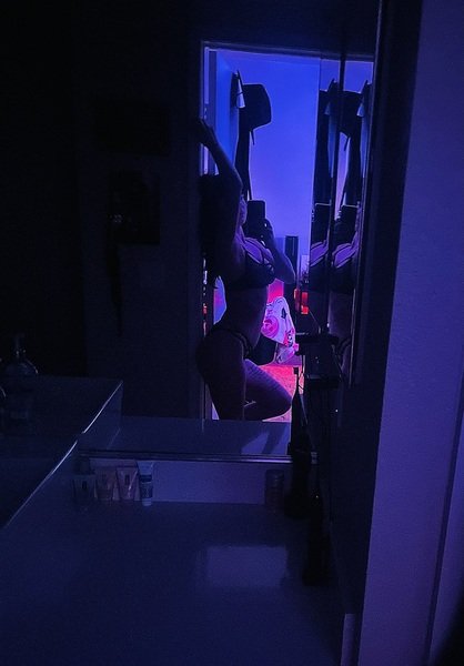 BettiePainXO photo 5