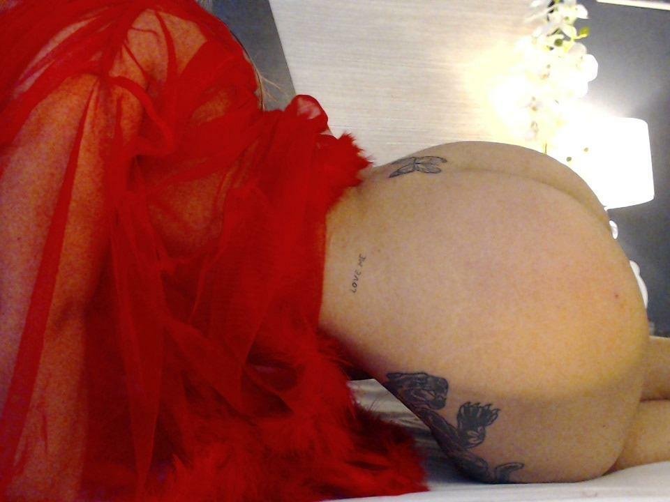 kateZoe photo 17