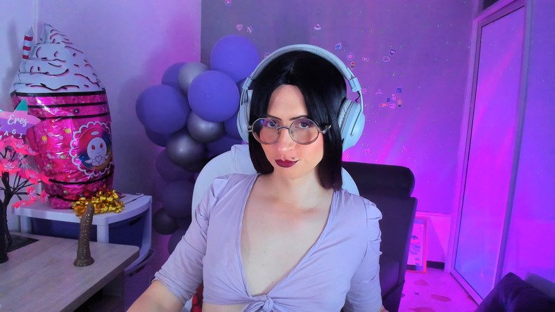 EVELYNNN18 photo 26