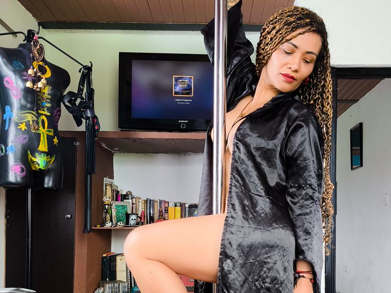DominatrixMafdet photo 4