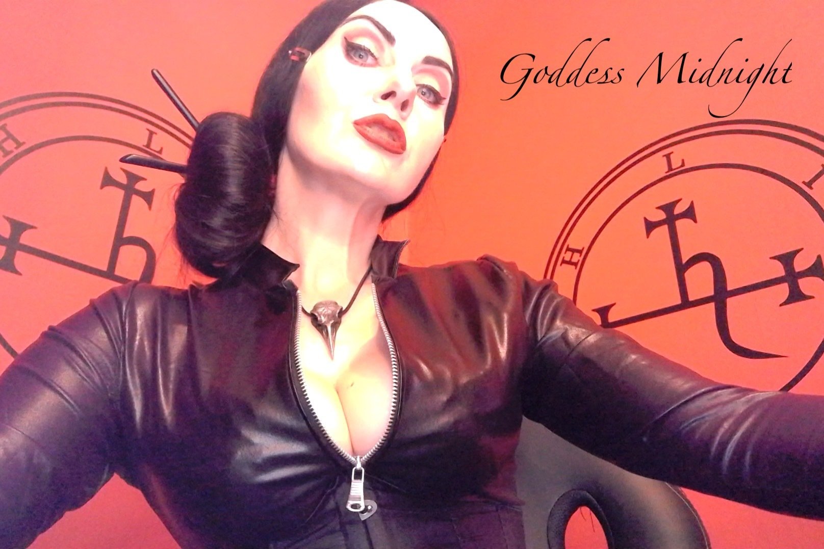 GoddessMidnight photo 33