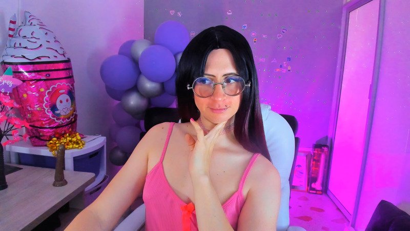 EVELYNNN18 photo 30