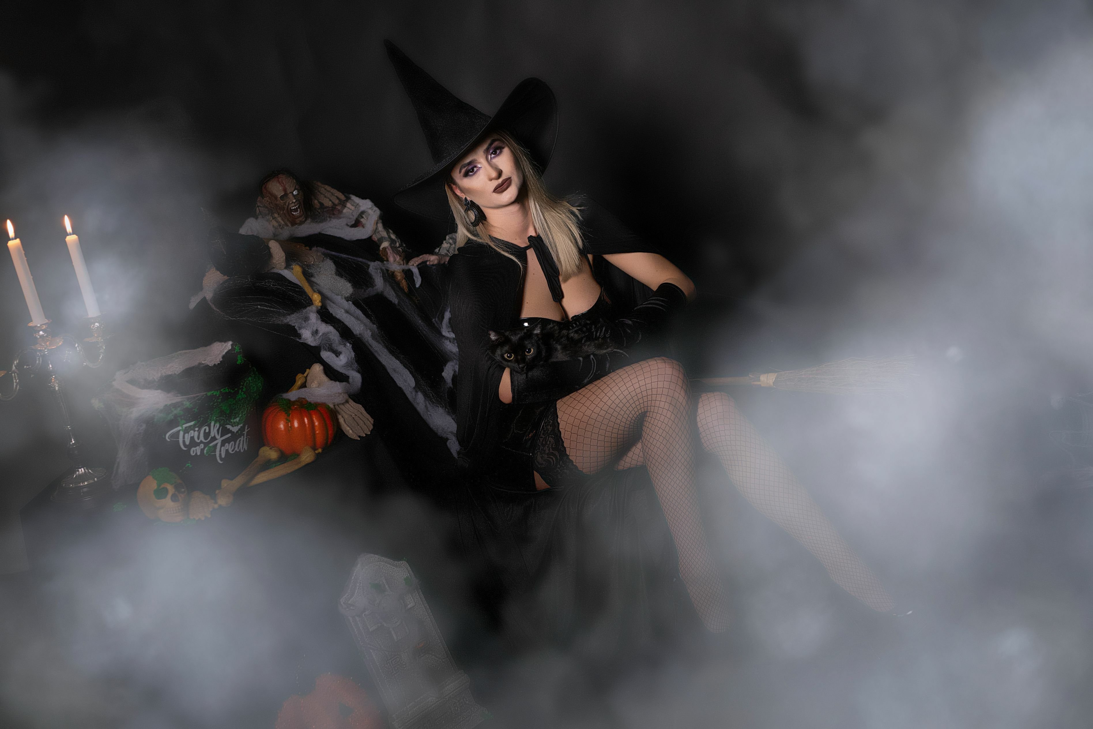 LoraDevine photo 67