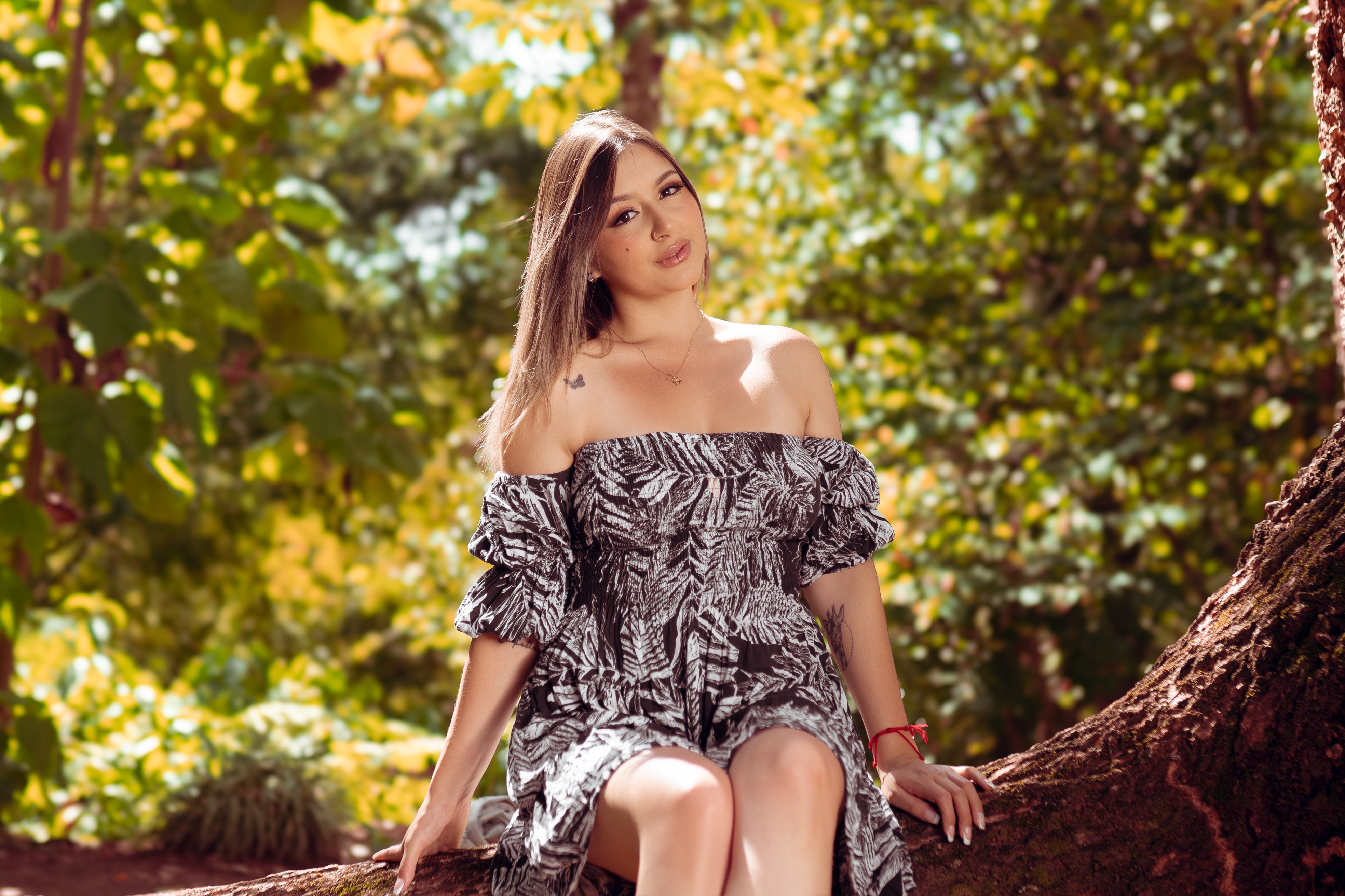 AnnieLeonii photo 31