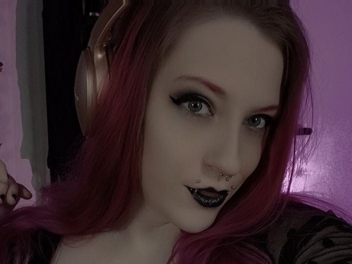 VioletOctober photo 22