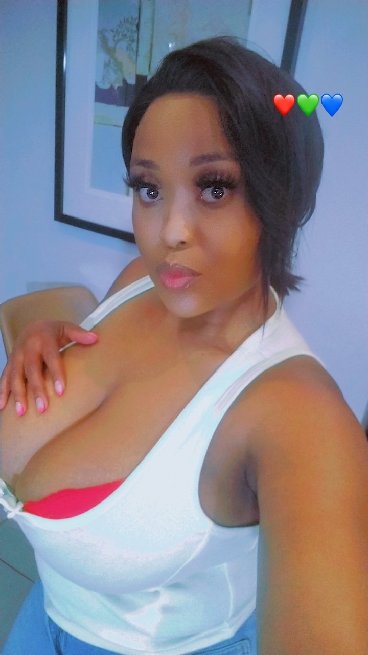 HONEYROSEYX photo 4