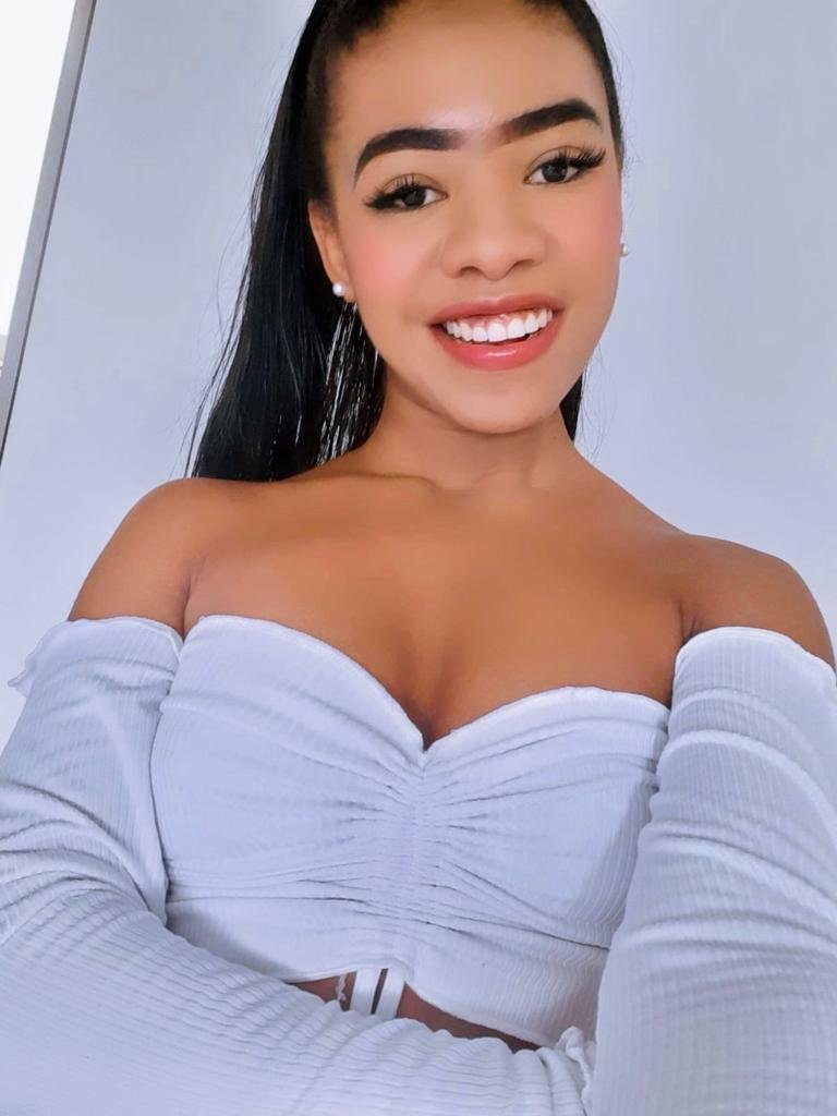 MayaBranson photo 86