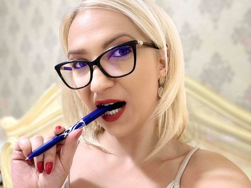 MellyAnn photo 77