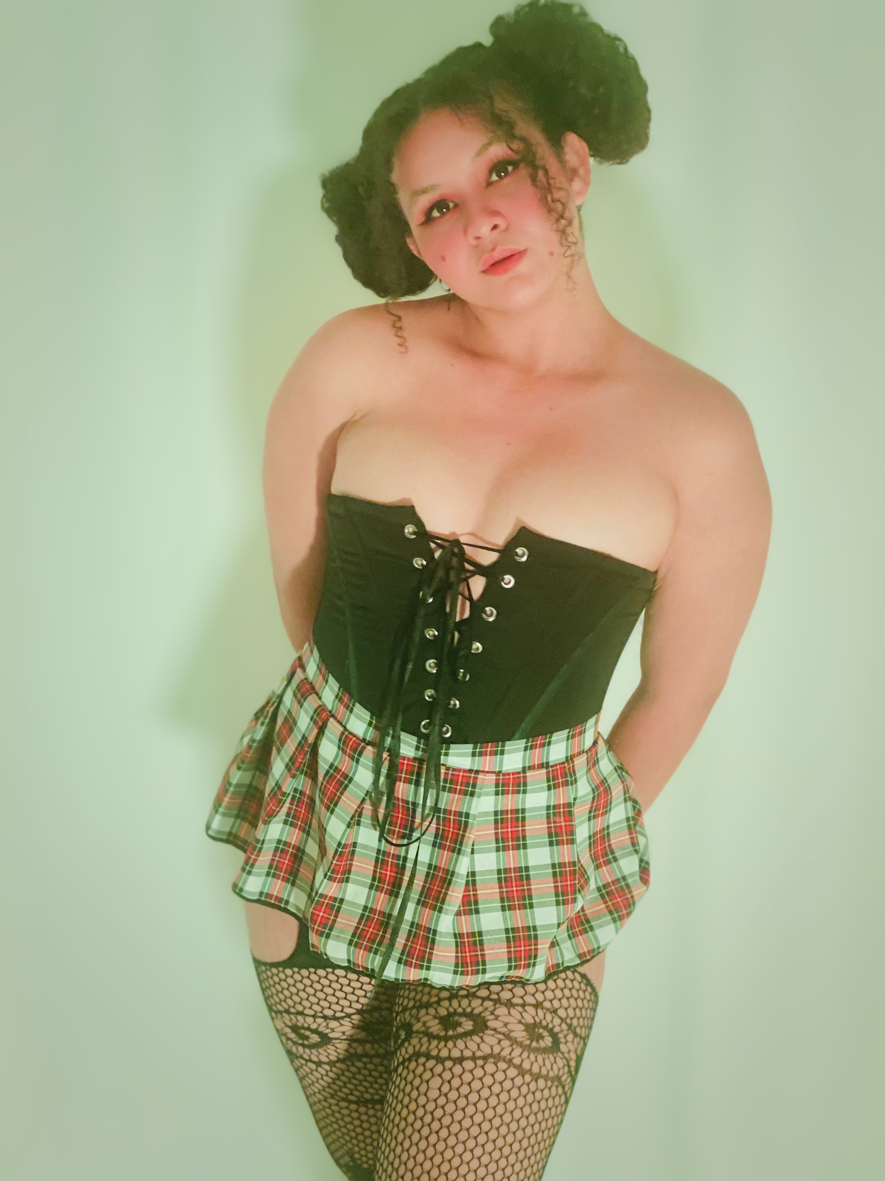 AlaeBigAss photo 59