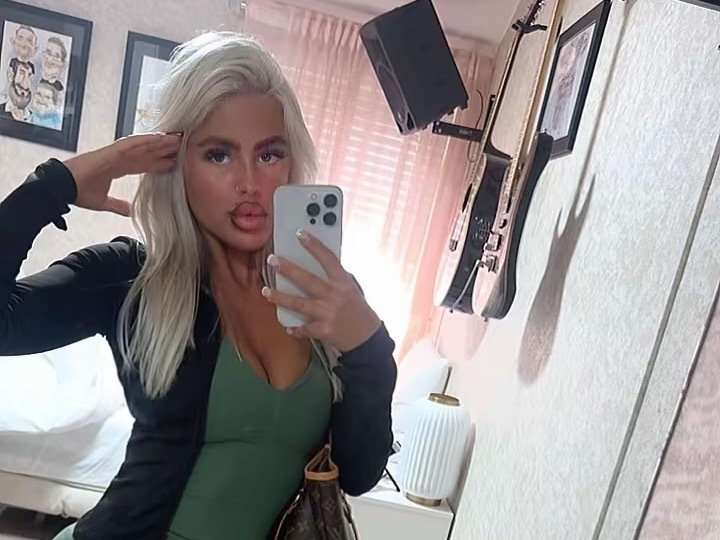 BlondeBaddie_xx photo 1
