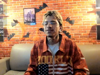 Valentino_knox