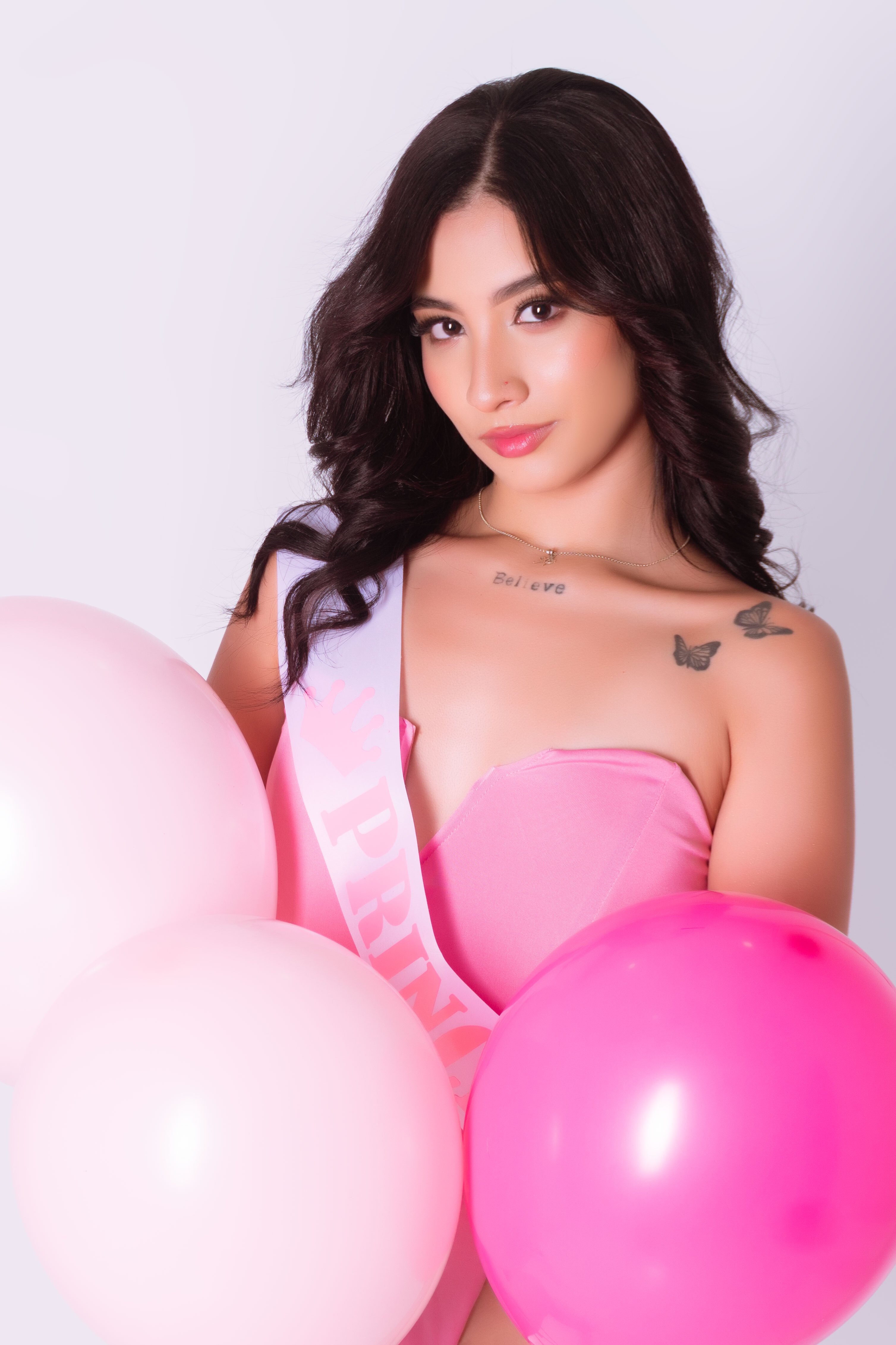 LauraaDoll photo 12