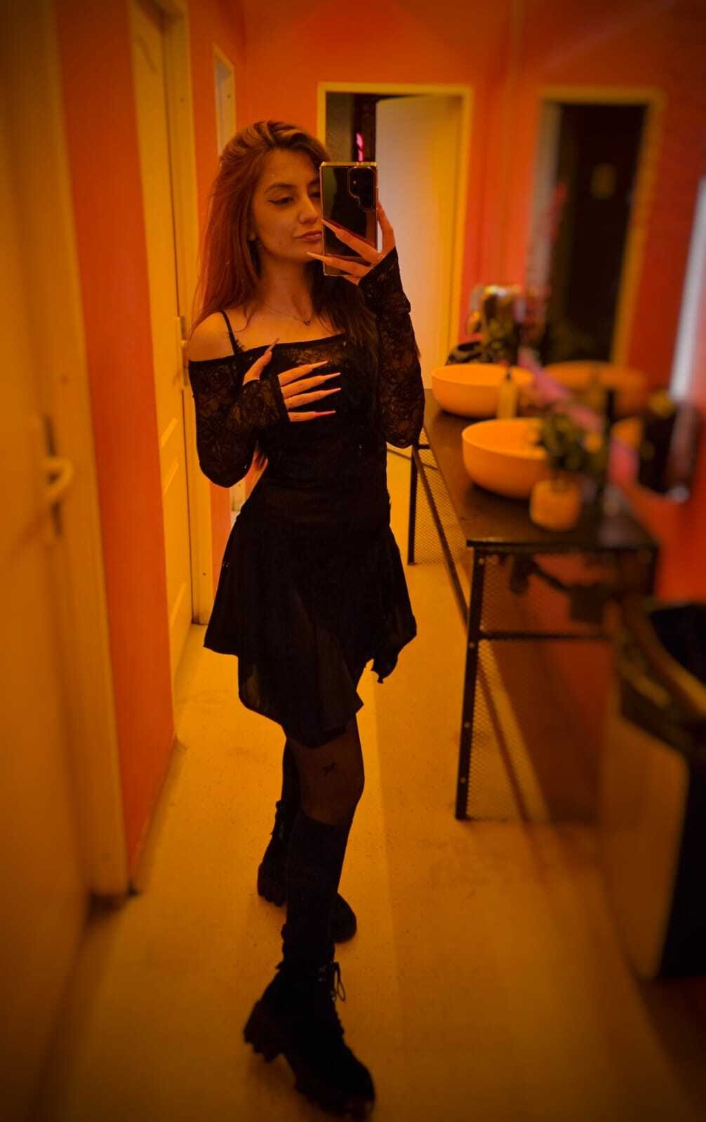 SabrinaHope photo 31