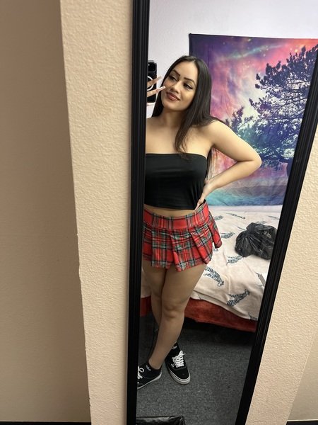 TheGoddessKylie photo 1