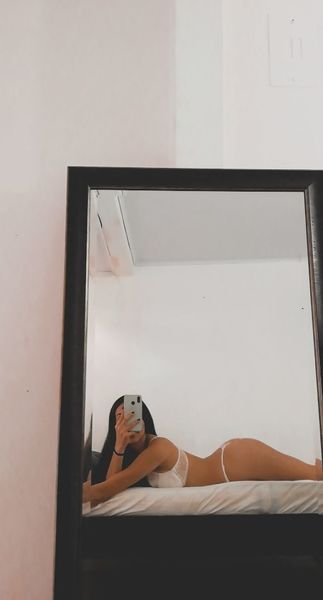 AlaneyMarie photo 1