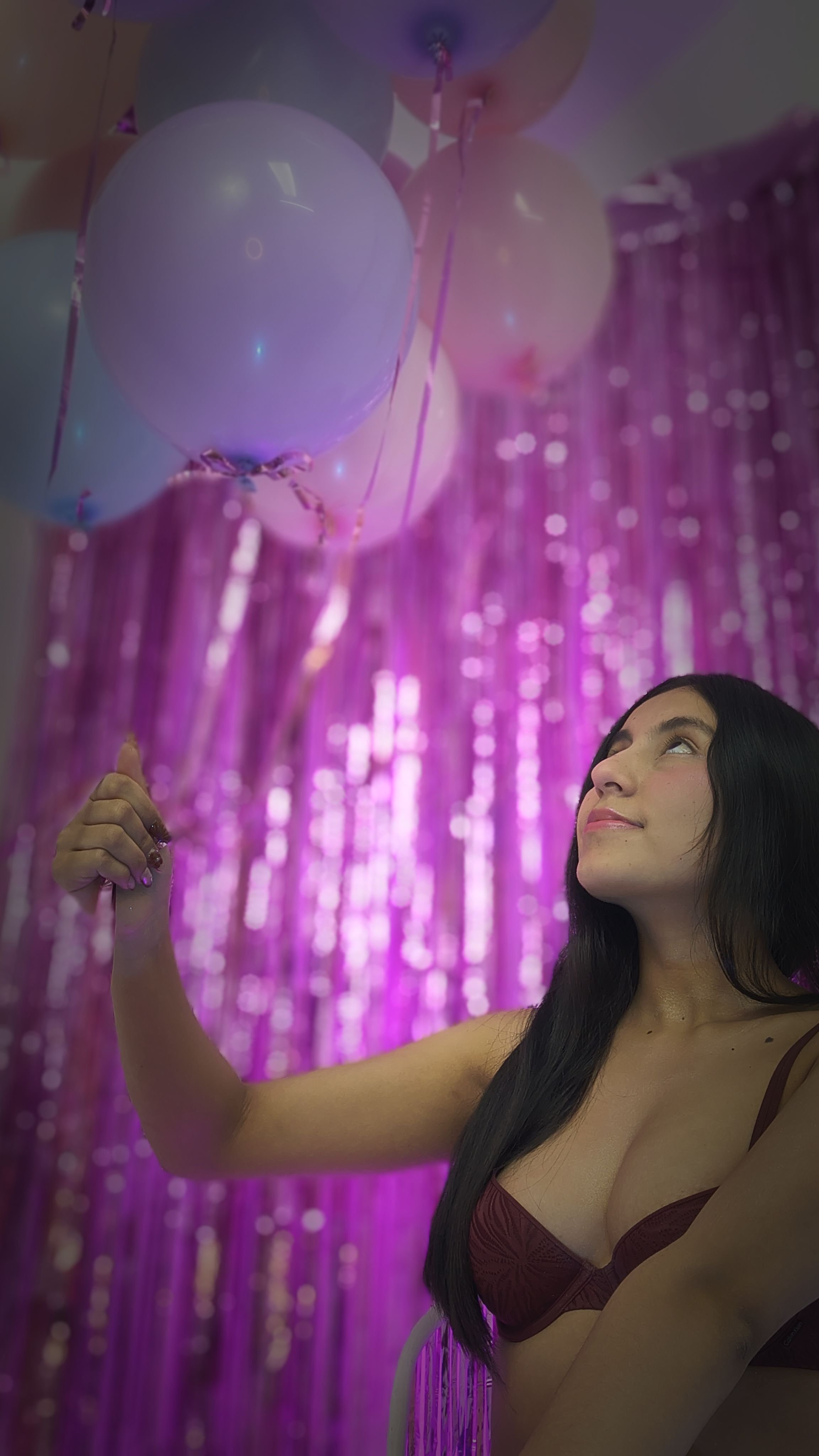 EllieBella photo 18