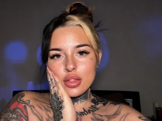 HoneyDripsOnYou