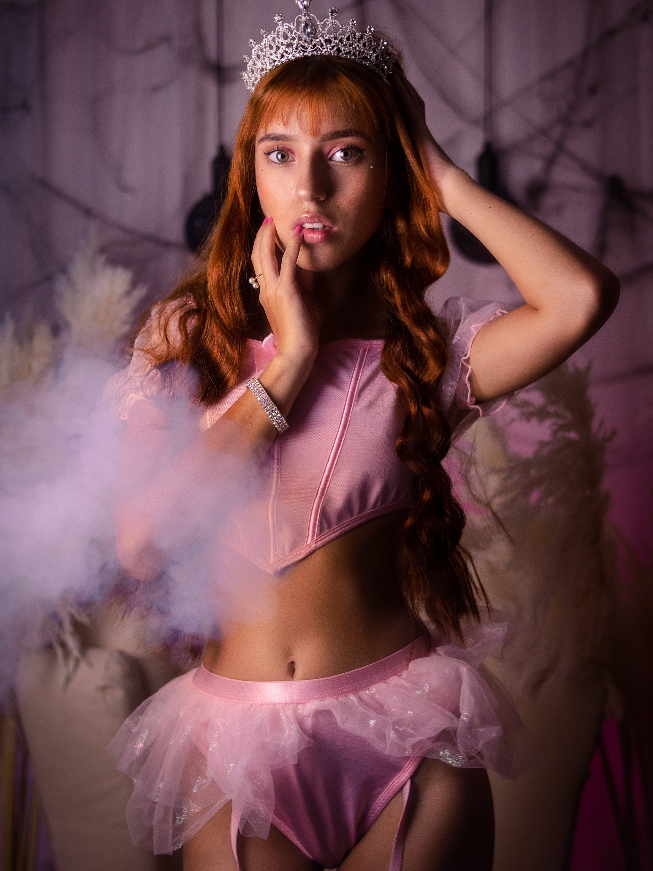 LeaThomsonn photo 104