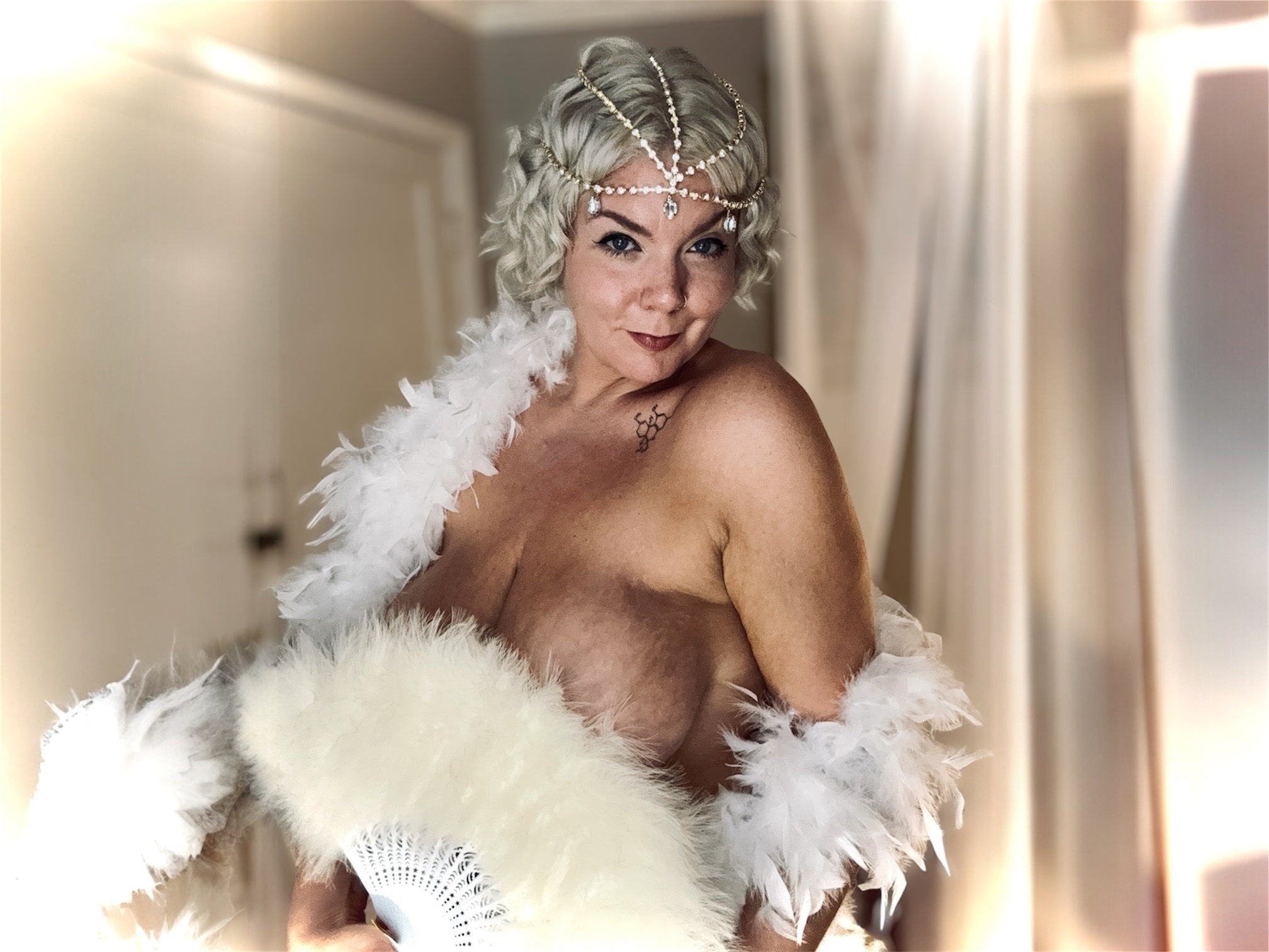 GoddessPoppy photo 32