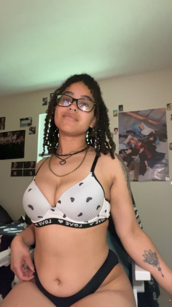 PrincessBiancaHoney photo 25