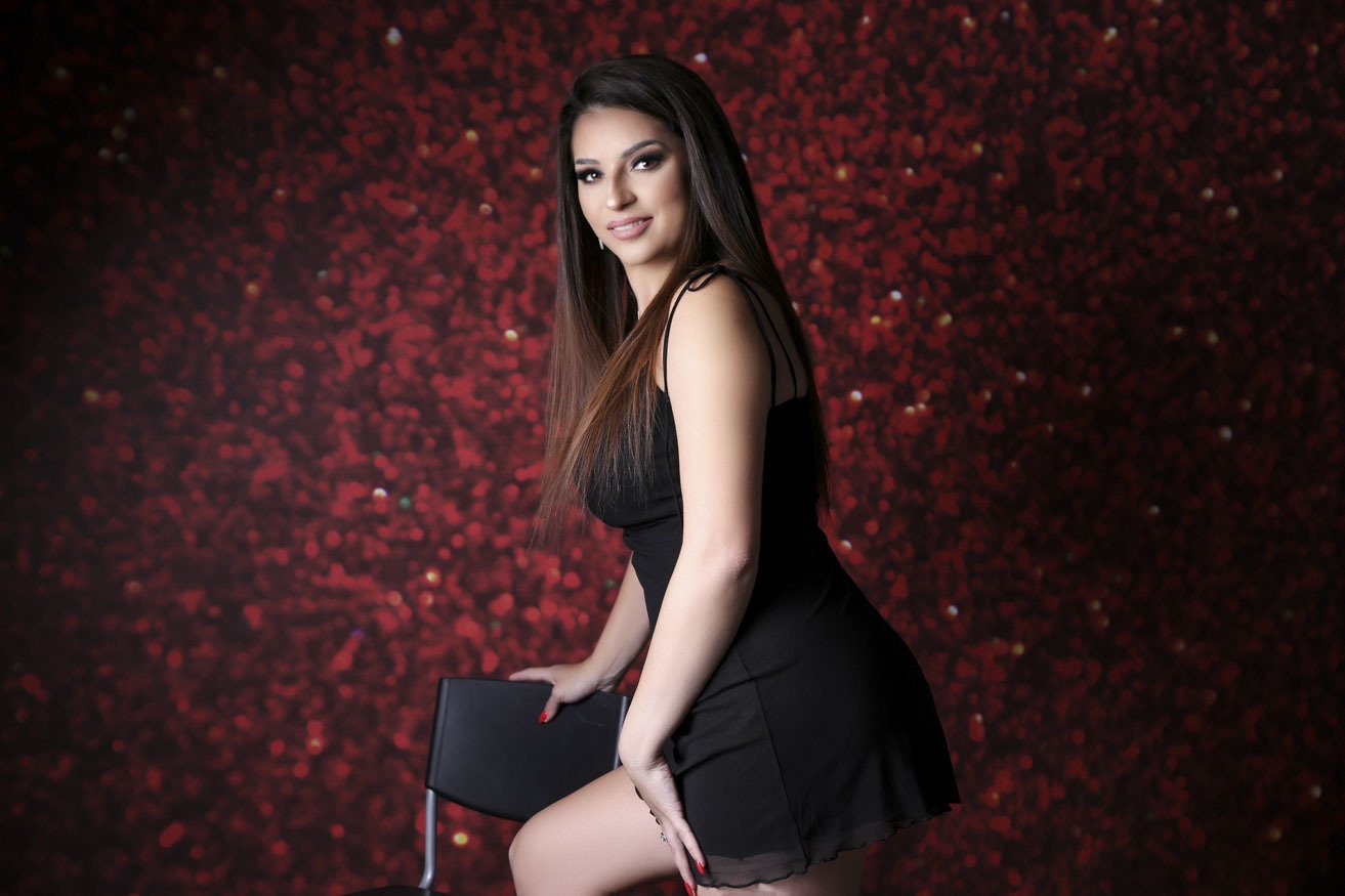 ElianaCarrillo photo 5
