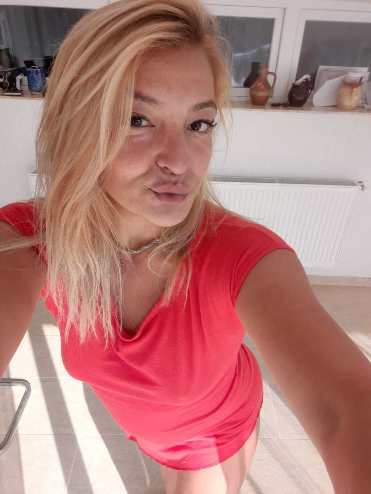 queenfeetMaria photo 2
