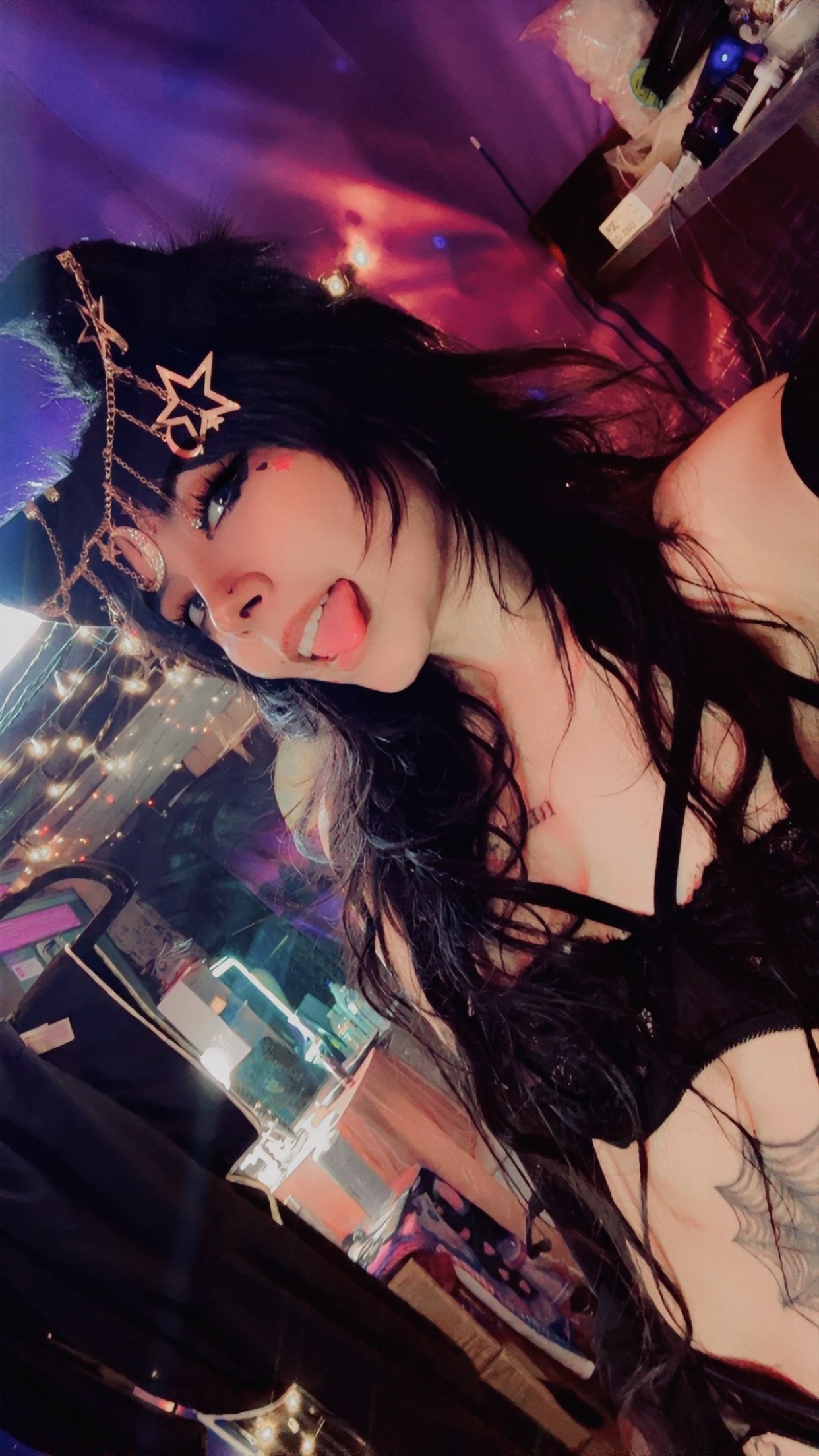 messynessyy photo 21