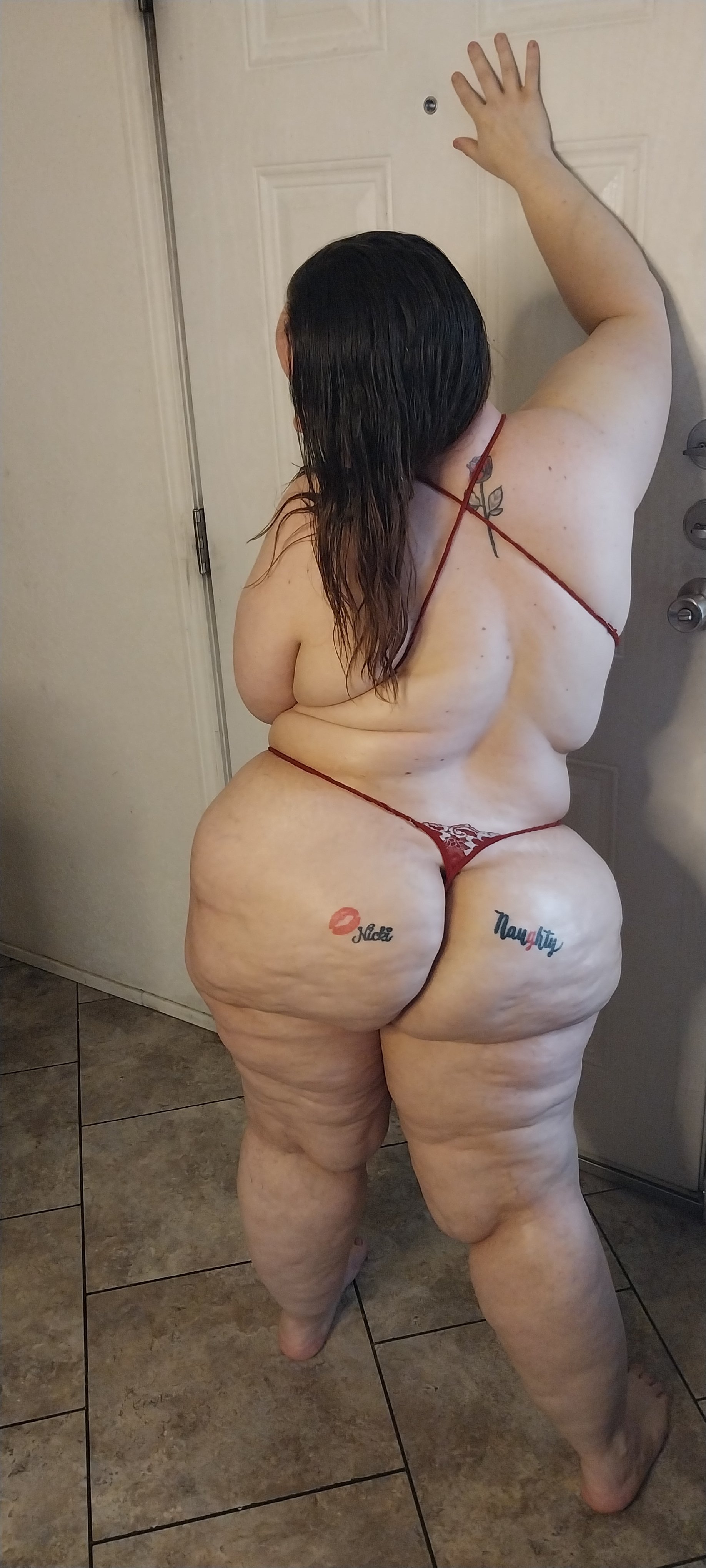 ThickNic photo 28