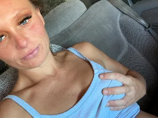 Ashley699