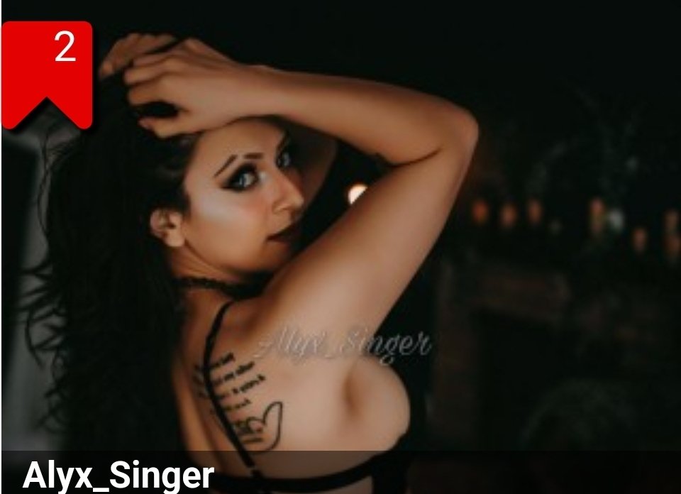 Alyx_Singer photo 1