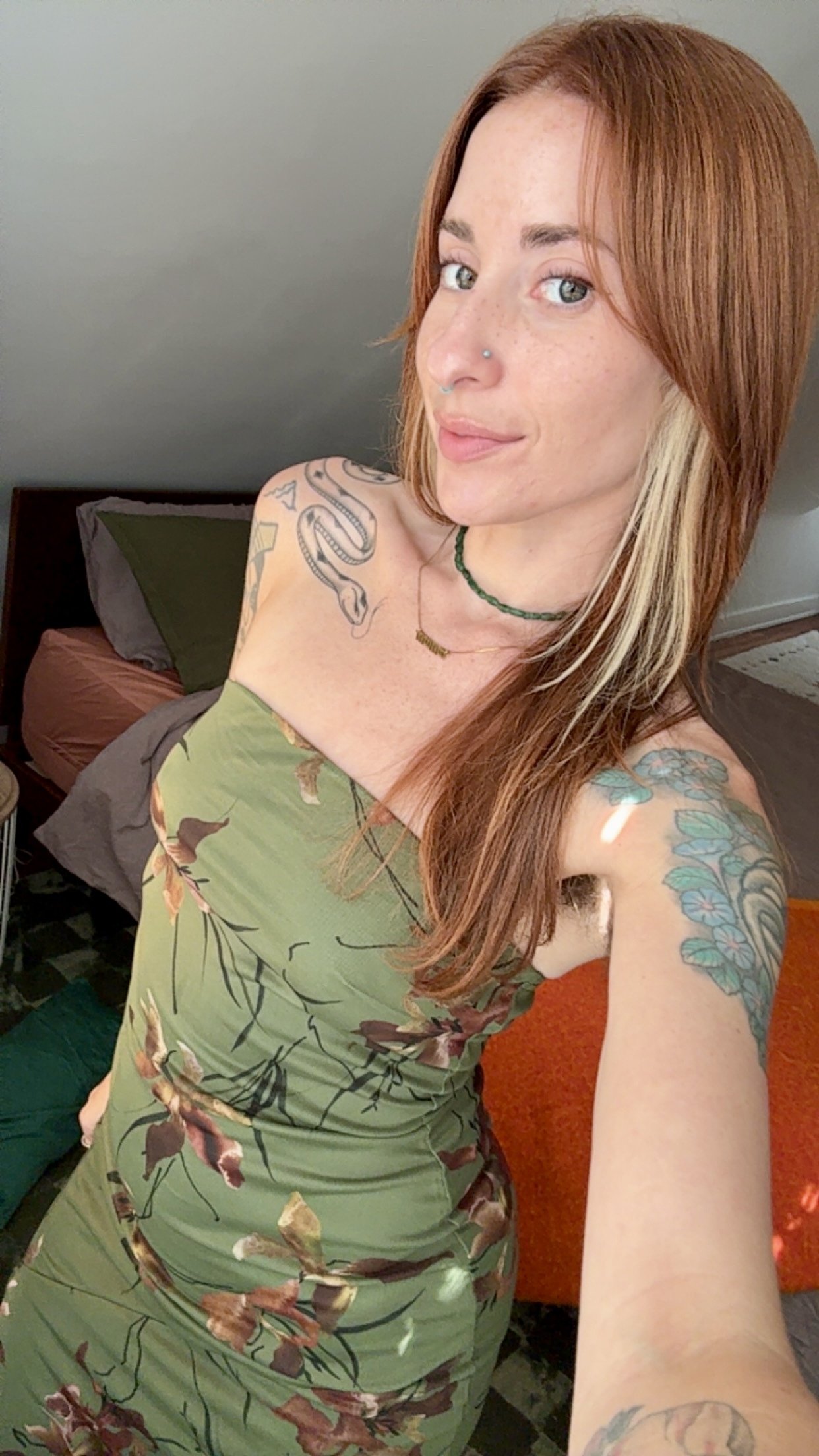PhoebeWoodsx photo 4