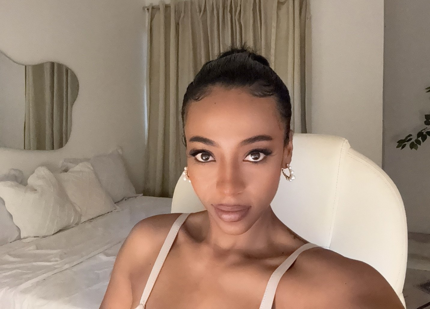 IsabellaOriana photo 1