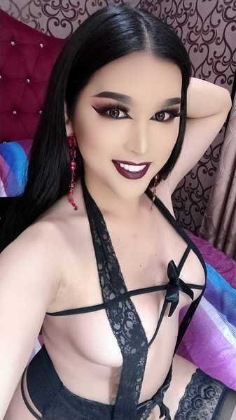 AffairToAGoddess photo 16