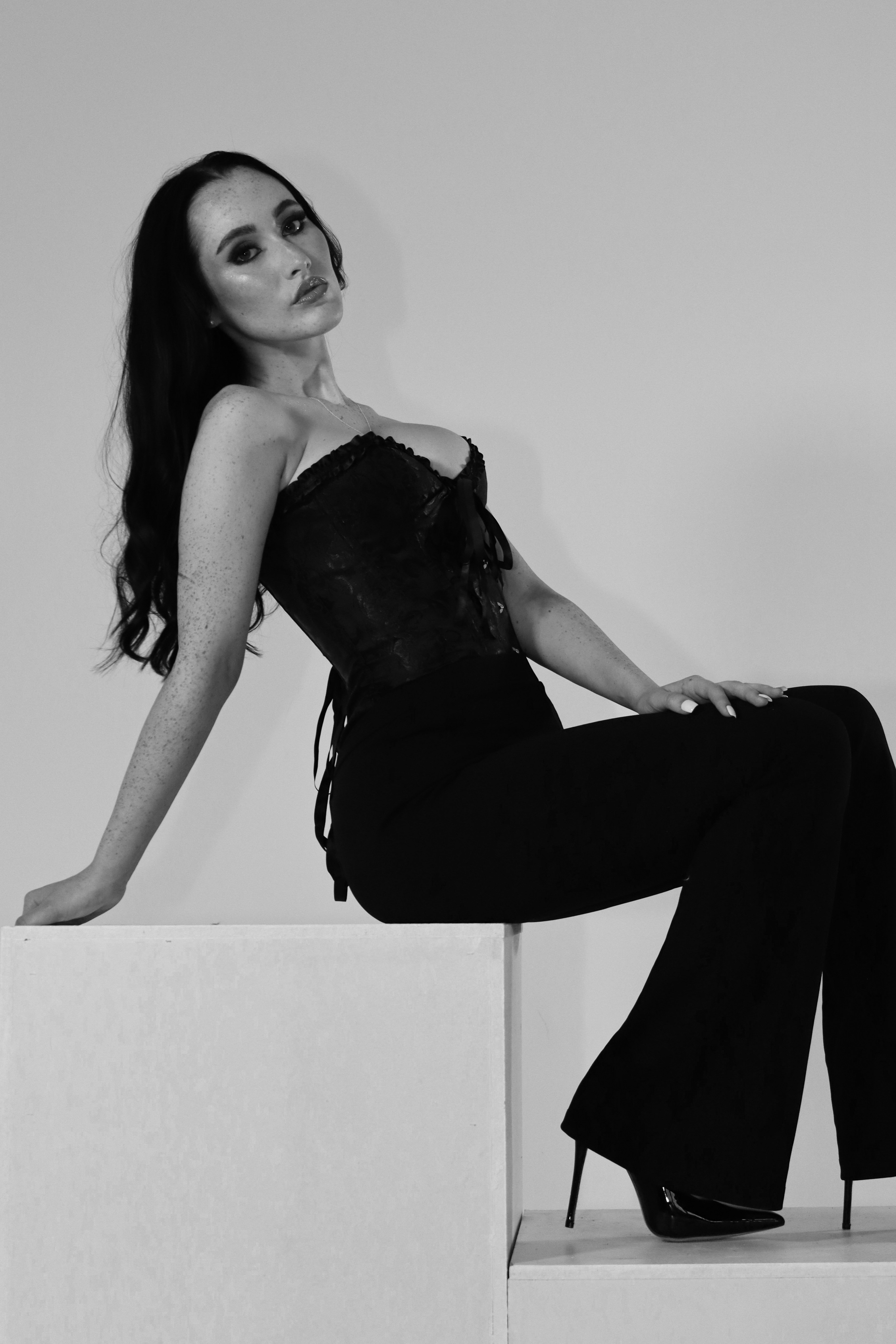 ZaraHartUK photo 2