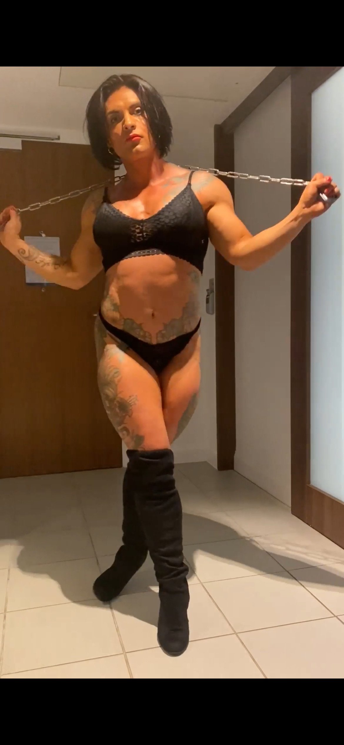 NiceMuscleGirlXZXZ photo 20