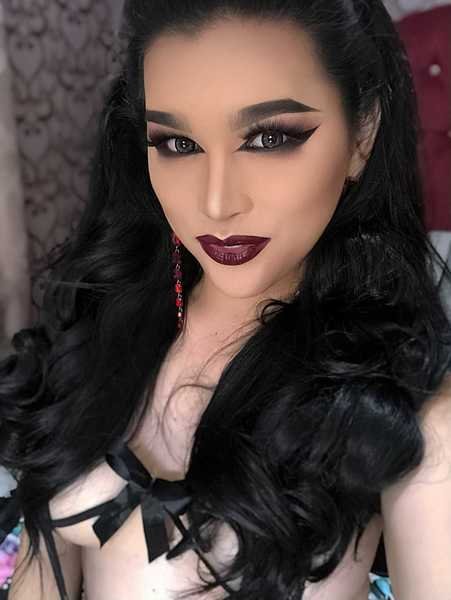 AffairToAGoddess photo 17