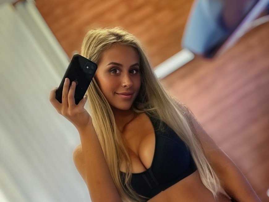 yummycandi21 photo 4