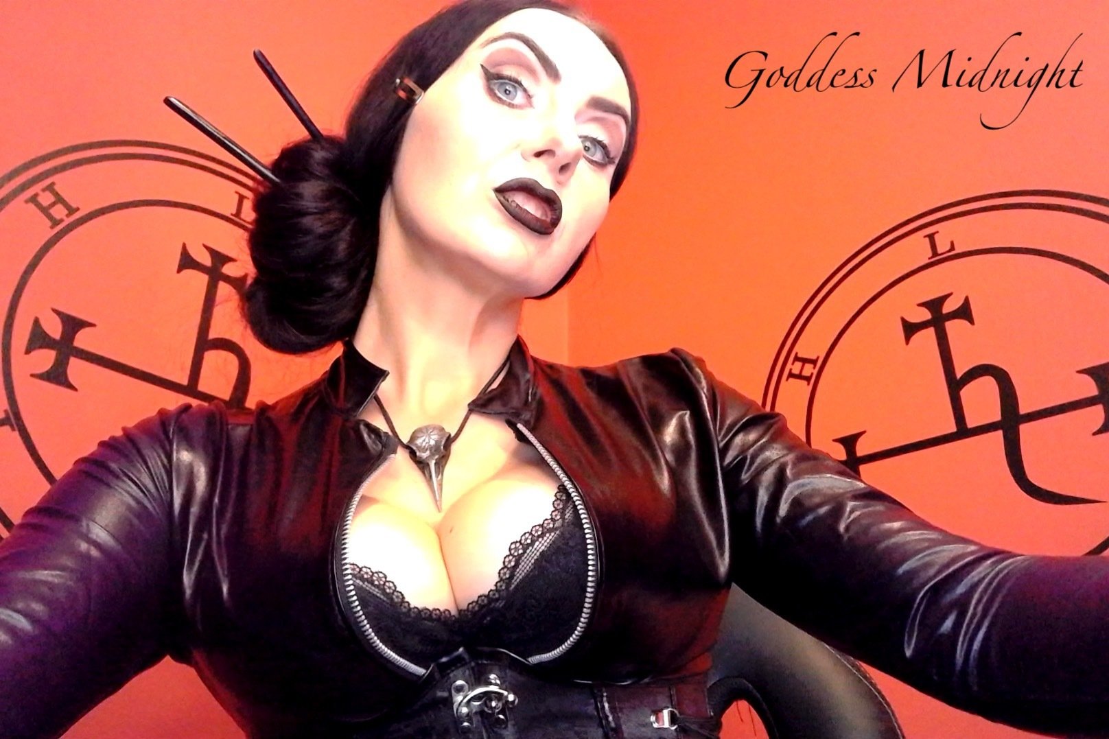 GoddessMidnight photo 20