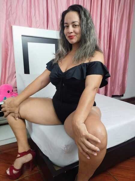 Busty_Isabell photo 16