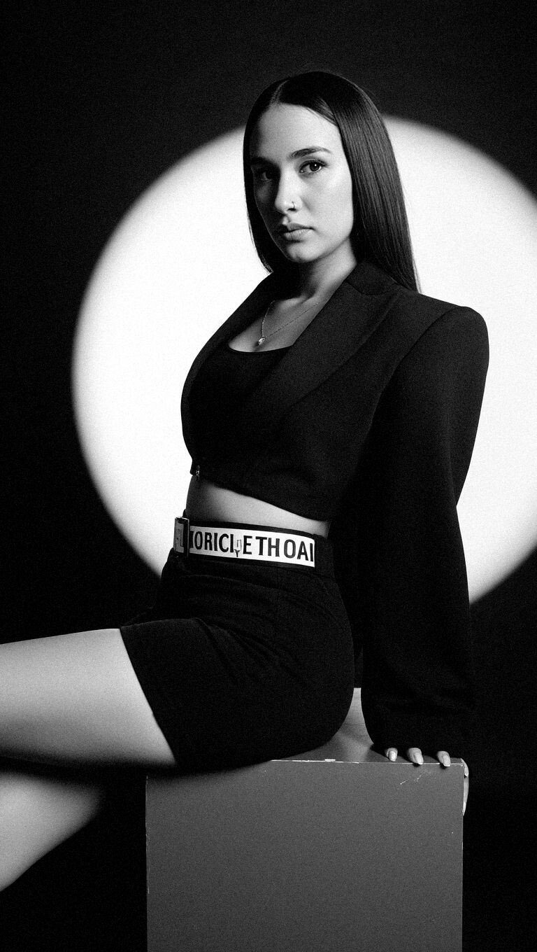 AdeleAnderson photo 92