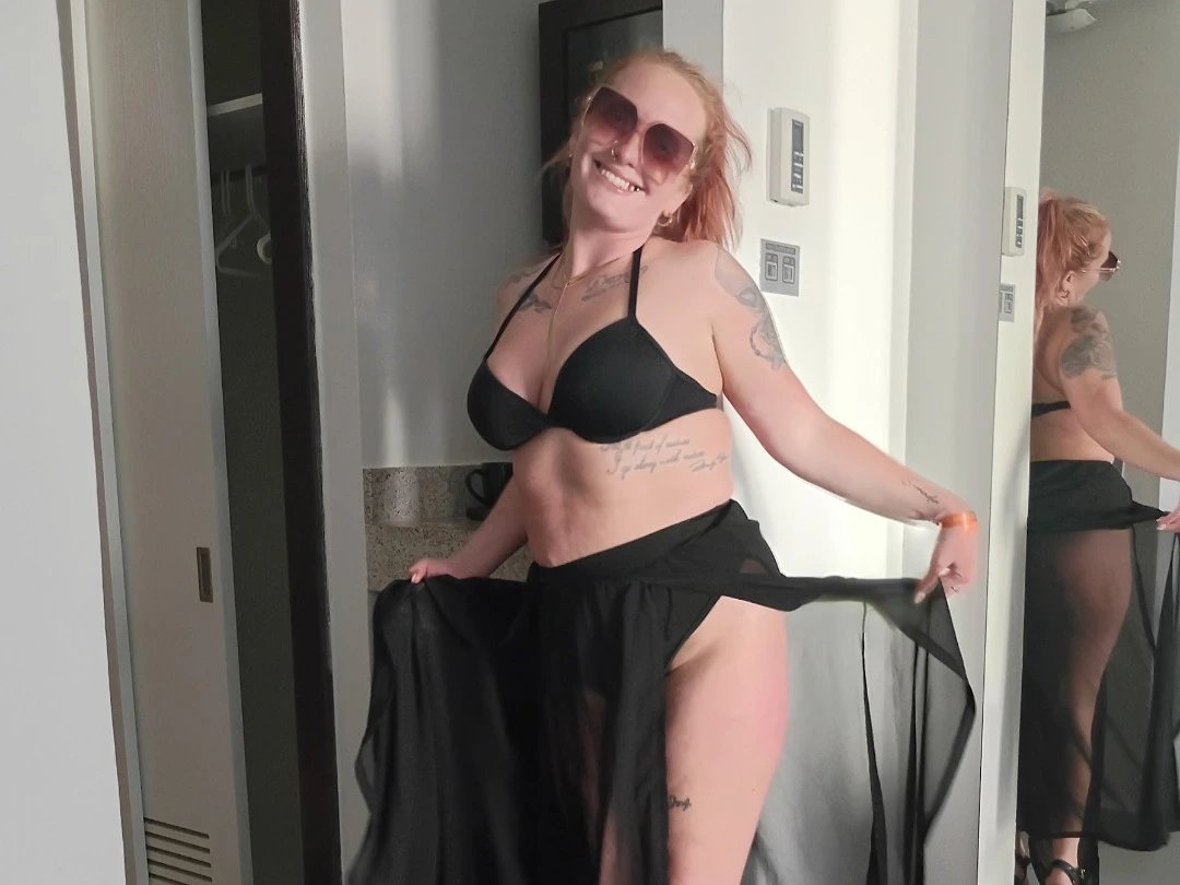 RedFoxxx92 photo 3