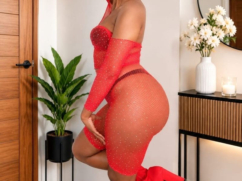 PeachyCheeksx photo 3