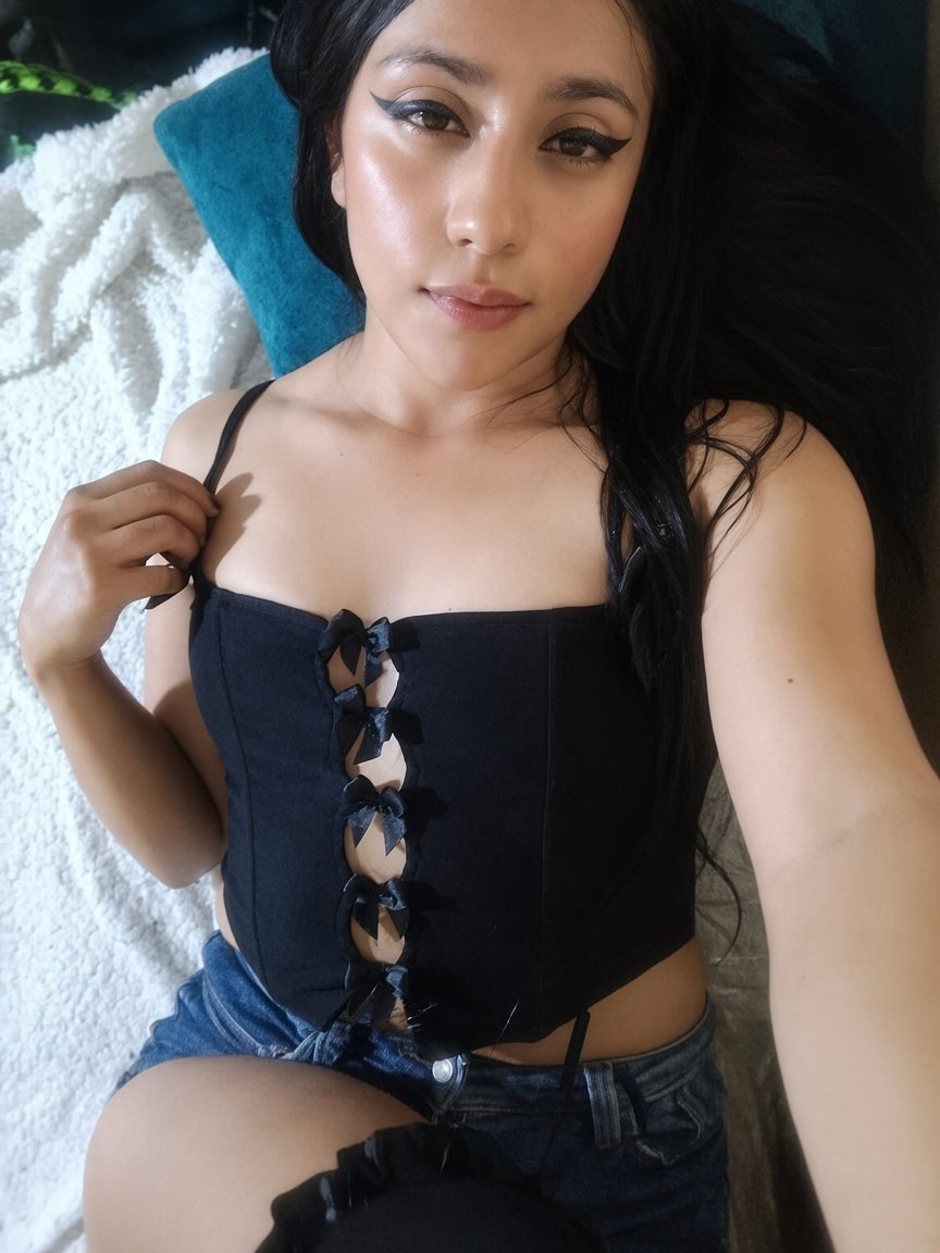 VioletPierson photo 14