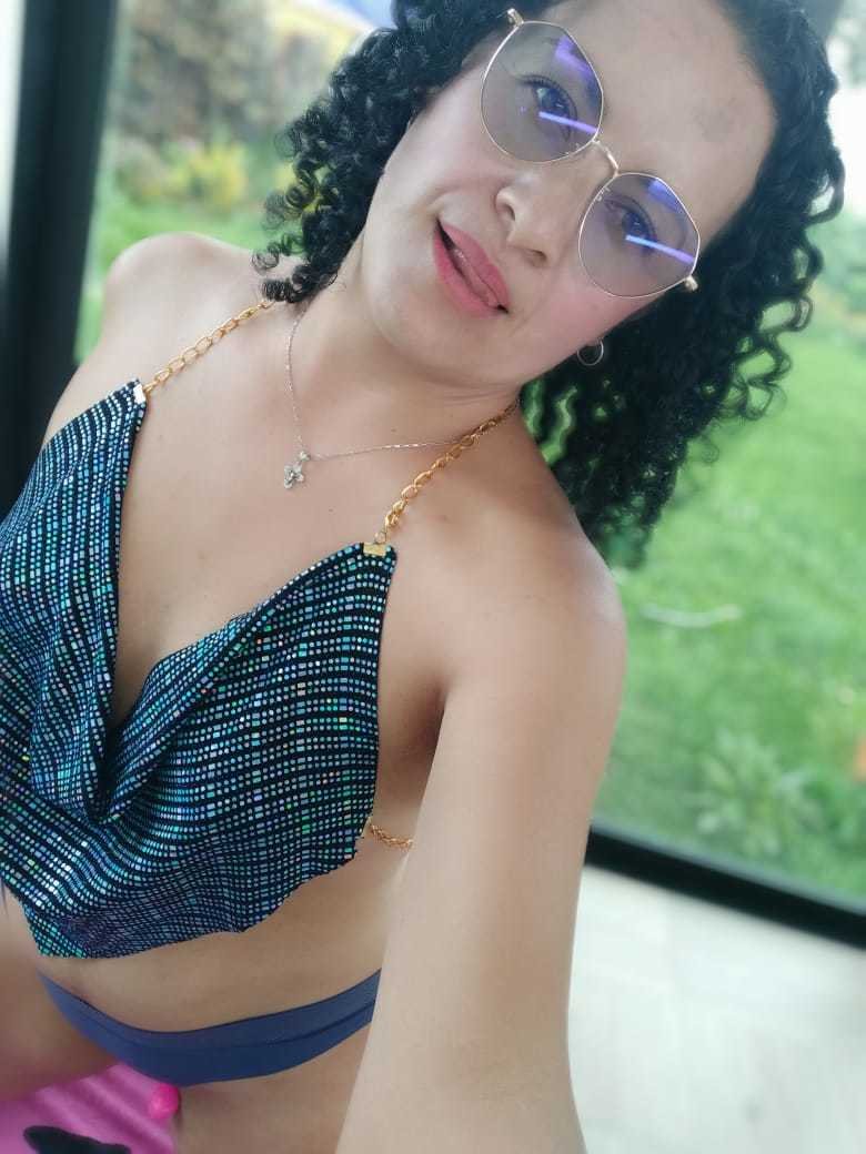 nikol32 photo 4
